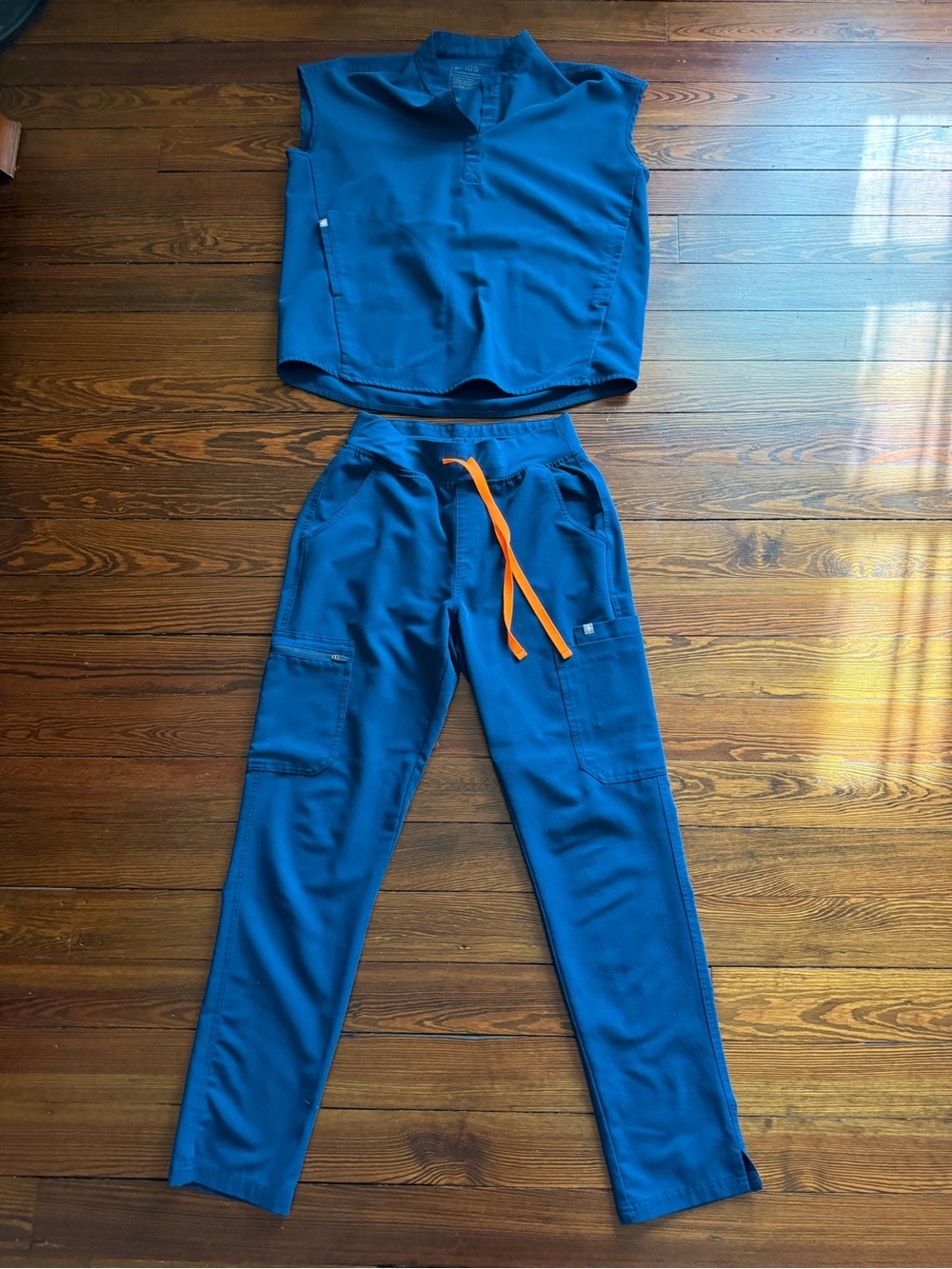Figs deep reef scrub set
